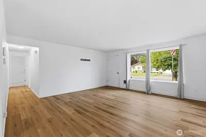 17215 13th Avenue Ct E, Spanaway, WA 98387 - Photo 5