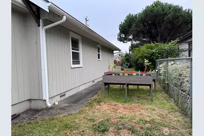 1610 Morgan Street, Aberdeen, WA 98520 - Photo 3