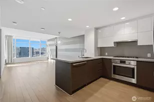 583 Battery St, Seattle, WA 98121 - Photo 11