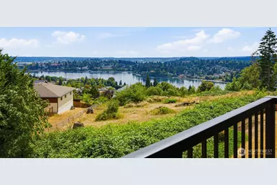 3320 Narrows View Lane NE #201, Bremerton, WA 98310 - Photo 1