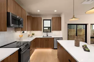 12908 NE 70th Pl, Kirkland, WA 98033 - Photo 15
