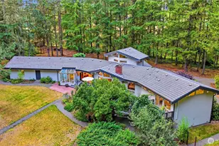 7575 NE New Brooklyn Rd, Bainbridge Island, WA 98110 - Photo 35