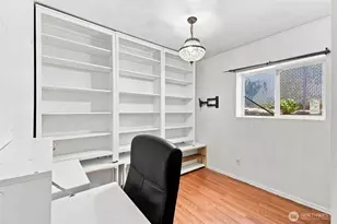 712 S Director St, Seattle, WA 98108 - Photo 33