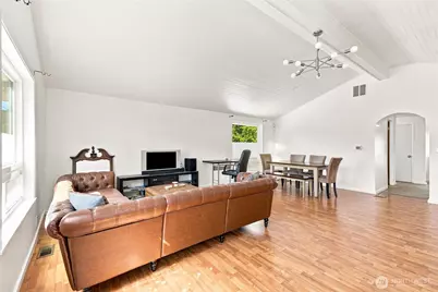 712 S Director Street, Seattle, WA 98108 - Photo 5