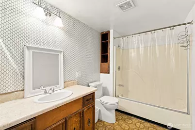 712 S Director Street, Seattle, WA 98108 - Photo 19