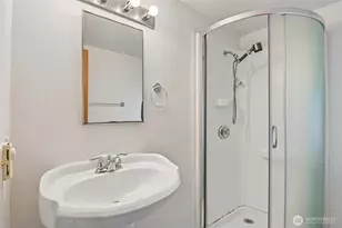 8703 16th Ave SW, Seattle, WA 98106 - Photo 23