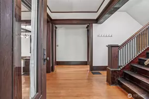929 13th Ave E, Seattle, WA 98102 - Photo 7
