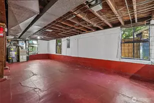 929 13th Ave E, Seattle, WA 98102 - Photo 35