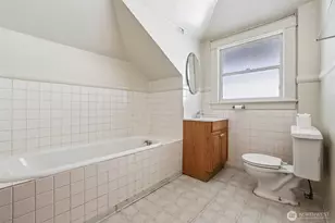 929 13th Ave E, Seattle, WA 98102 - Photo 29