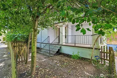 929 13th Avenue E, Seattle, WA 98102 - Photo 3