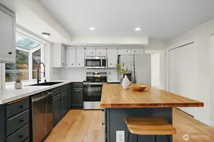 3943 S 271st Pl, Kent, WA 98032 - Photo 11