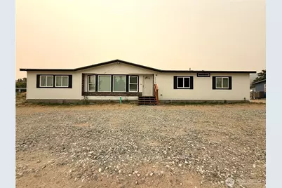 2210 Tacoma Avenue, Bridgeport, WA 98813 - Photo 1