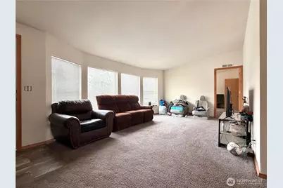 2210 Tacoma Avenue, Bridgeport, WA 98813 - Photo 5