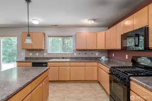 18312 93rd Ave E, Puyallup, WA 98375 - Photo 9