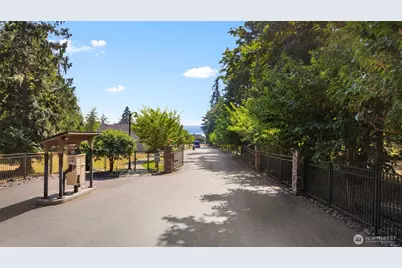 6112 Harbor Inlet Lane NW, Bremerton, WA 98311 - Photo 3