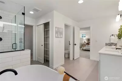 22026 81st Place W, Edmonds, WA 98026 - Photo 19
