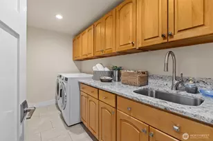 15734 SE 26th St, Bellevue, WA 98008 - Photo 21