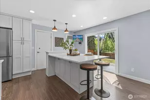 14215 110th Ave NE, Kirkland, WA 98034 - Photo 7