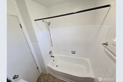 8907 Beacon Avenue S, Seattle, WA 98118 - Photo 13