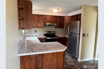 1214 N 35th Street, Renton, WA 98056 - Photo 3