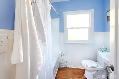 7032 22nd Avenue NW, Seattle, WA 98117 - Photo 5
