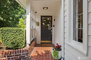 1502 39th Ave E, Seattle, WA 98112 - Photo 3
