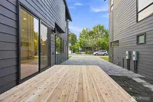 4909 SW Canada Dr, Seattle, WA 98136 - Photo 11