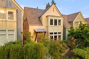 144 Wood Ave SW, Bainbridge Island, WA 98110 - Photo 31