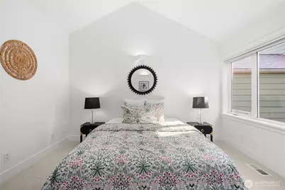 144 Wood Avenue SW #203, Bainbridge Island, WA 98110 - Photo 17