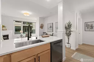 2801 1st Ave, Seattle, WA 98121 - Photo 11