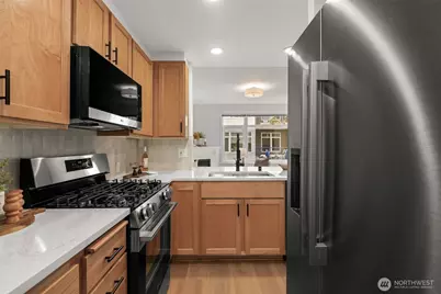 2801 1st Avenue #703, Seattle, WA 98121 - Photo 9