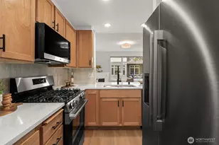 2801 1st Ave, Seattle, WA 98121 - Photo 9