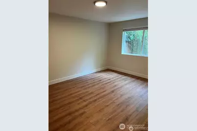 14309 NE 7th Place #3, Bellevue, WA 98007 - Photo 5