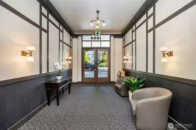 1909 10th Avenue W #201, Seattle, WA 98119 - Photo 19