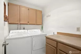 1617 Summit Ave, Seattle, WA 98122 - Photo 23
