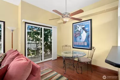 1617 Summit Avenue #42, Seattle, WA 98122 - Photo 9