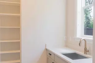 10420 NE 112th St, Kirkland, WA 98033 - Photo 15