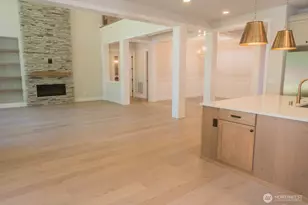 10420 NE 112th St, Kirkland, WA 98033 - Photo 11