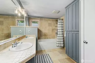 2858 NW 90th Pl, Seattle, WA 98117 - Photo 17
