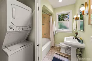2205 Bigelow Ave N, Seattle, WA 98109 - Photo 21