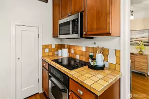 2205 Bigelow Ave N, Seattle, WA 98109 - Photo 13