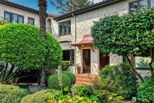 2205 Bigelow Ave N, Seattle, WA 98109 - Photo 27