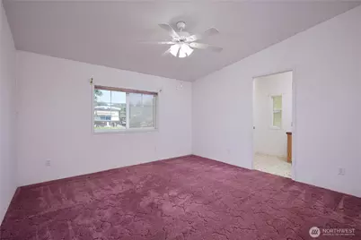 808 SE Mockingbird Drive, College Place, WA 99324 - Photo 11