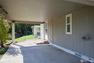 808 SE Mockingbird Dr, College Place, WA 99324 - Photo 21