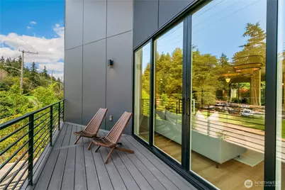 8022 Fauntleroy Way SW, Seattle, WA 98136 - Photo 17