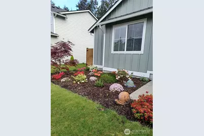 621 153rd Street Ct E, Tacoma, WA 98445 - Photo 33