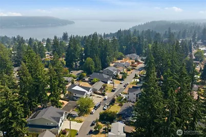 1002 167th Place NE, Bellevue, WA 98008 - Photo 1