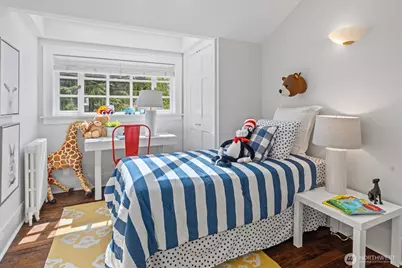 1920 NE Naomi Place, Seattle, WA 98115 - Photo 13