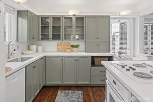 1920 NE Naomi Pl, Seattle, WA 98115 - Photo 9
