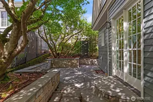 1920 NE Naomi Pl, Seattle, WA 98115 - Photo 31